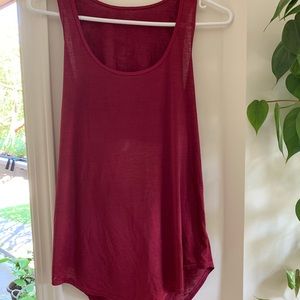 Lulu lemon burgundy tank top split back size 6(?)
